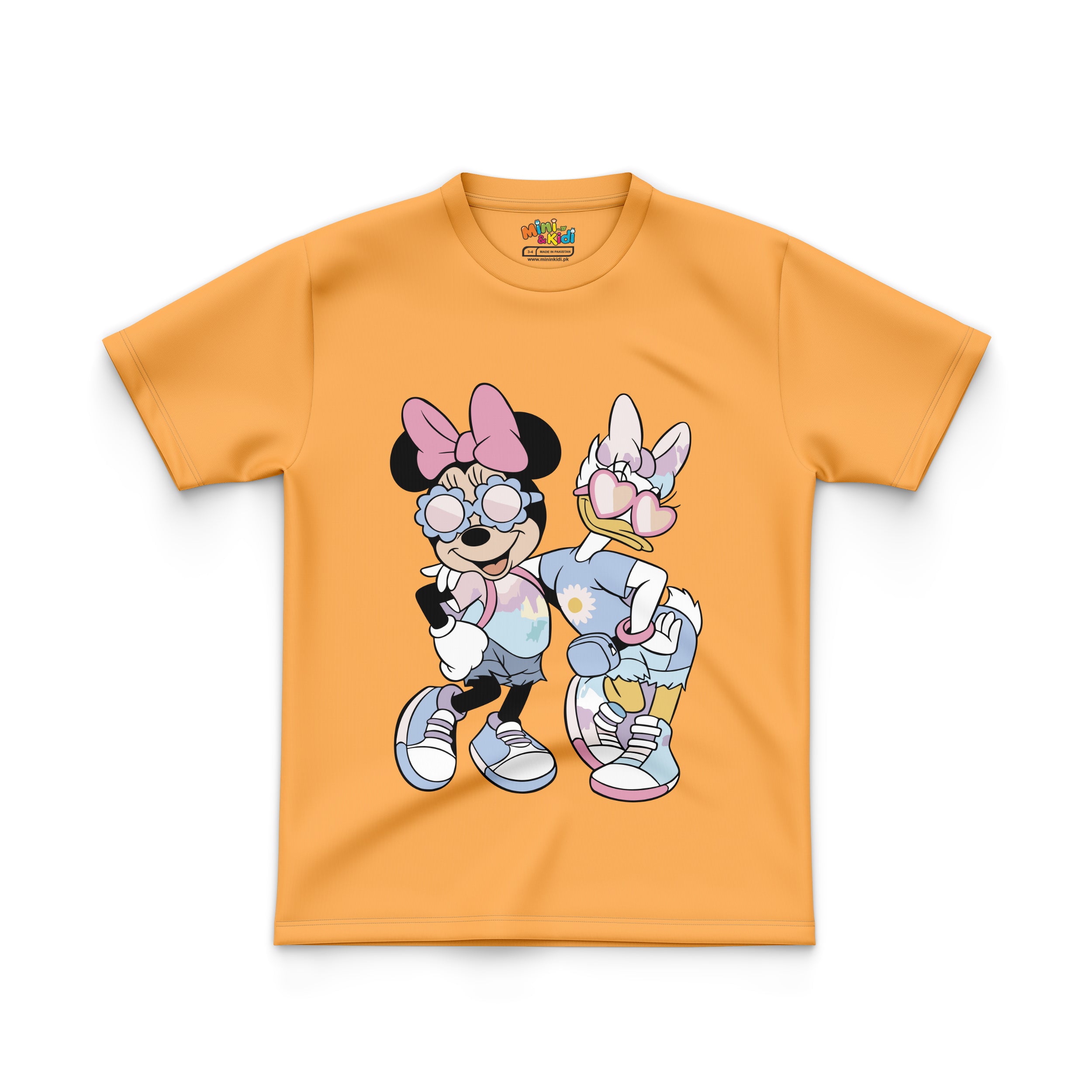 DAISY DUCK WEARING SUNGLASSES